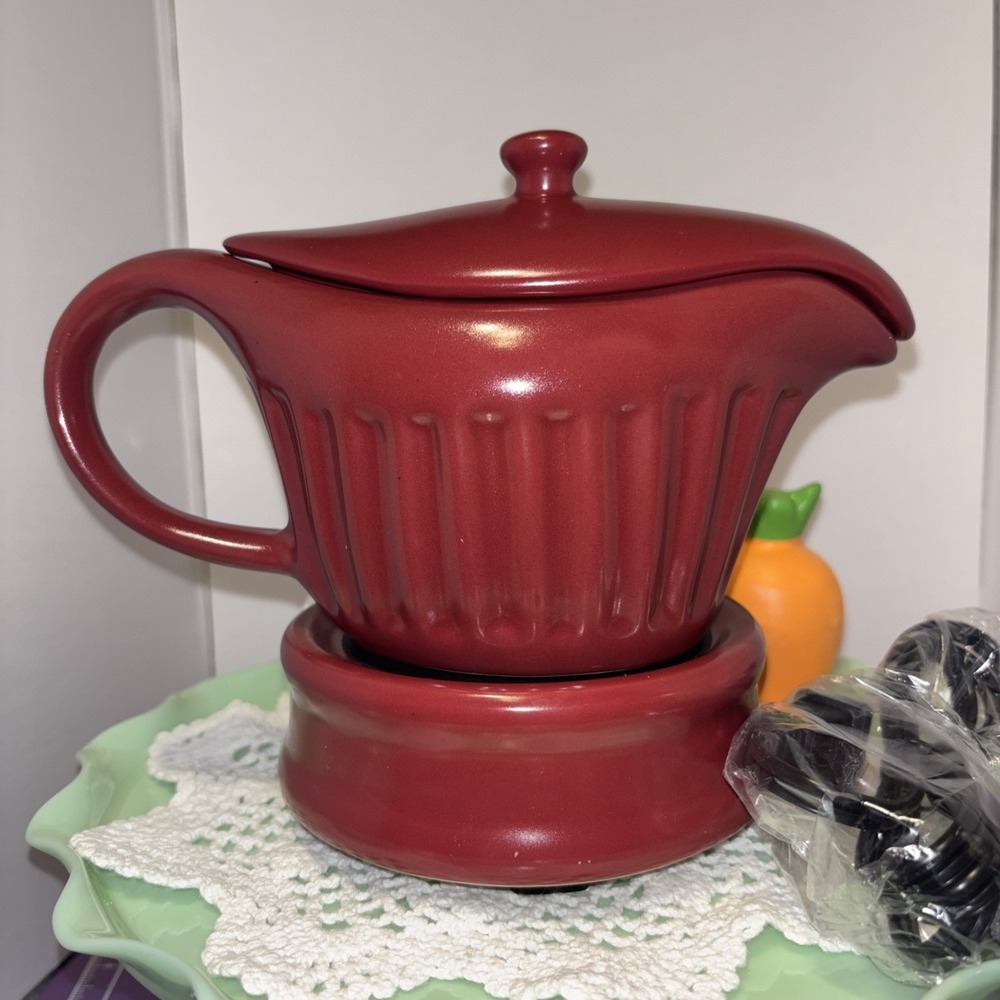Prime Cuisine 15 oz Electric Gravy Boat Warmer Maroon Brand New in Box